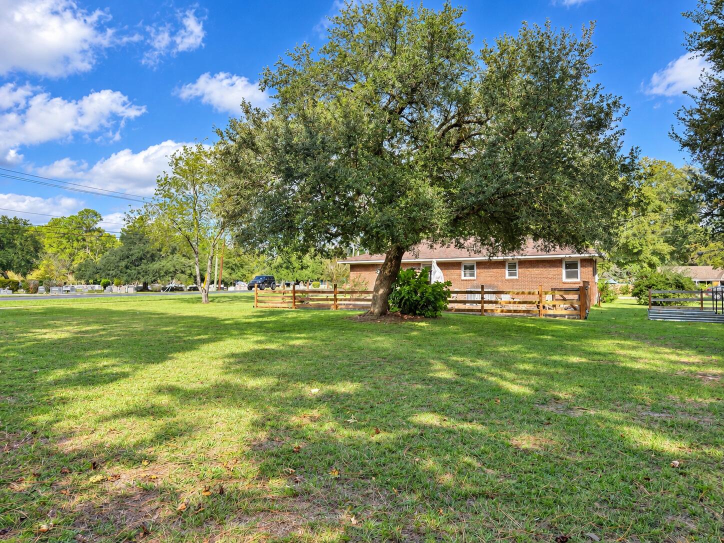 419 Forest Circle