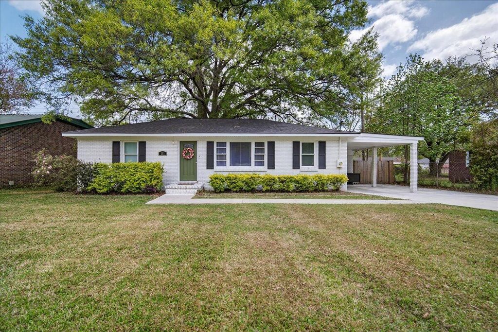 Photo of 111 Harvey Avenue, Goose Creek, SC 29445 (MLS # 26008774)
