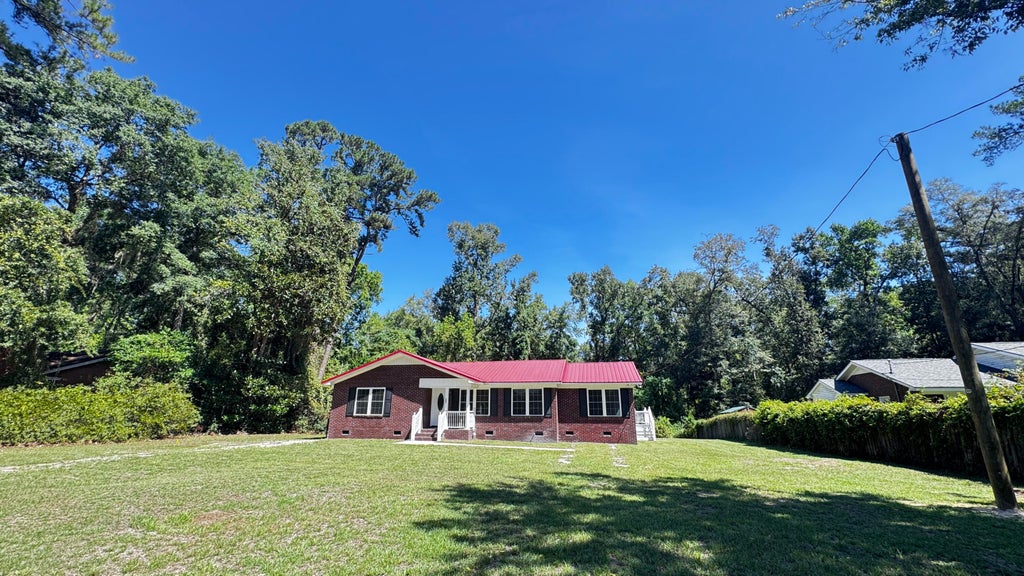 Photo of 202 Josie Drive, Walterboro, SC 29488 (MLS # 26026682)