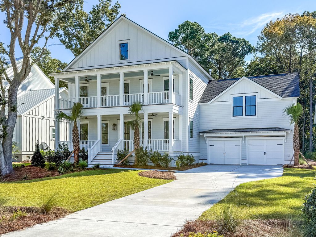Photo of 3845 Delinger Drive, Mount Pleasant, SC 29466 (MLS # 25025768)