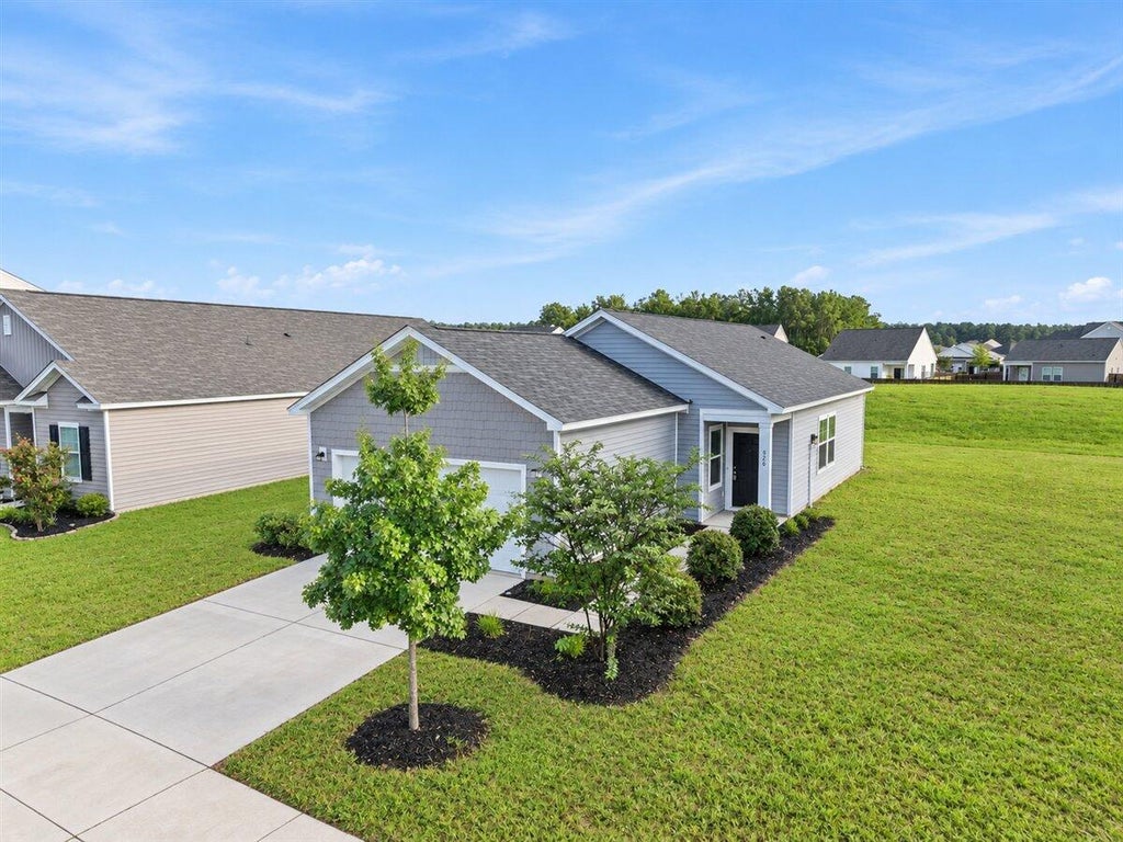 Photo of 426 Pender Woods Drive, Summerville, SC 29486 (MLS # 26025630)