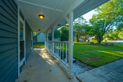 A home in North Charleston