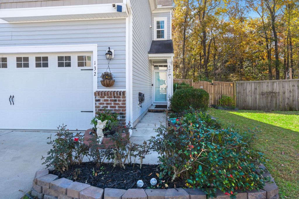 Photo of 132 Dream Street, Summerville, SC 29483 (MLS # 25031126)