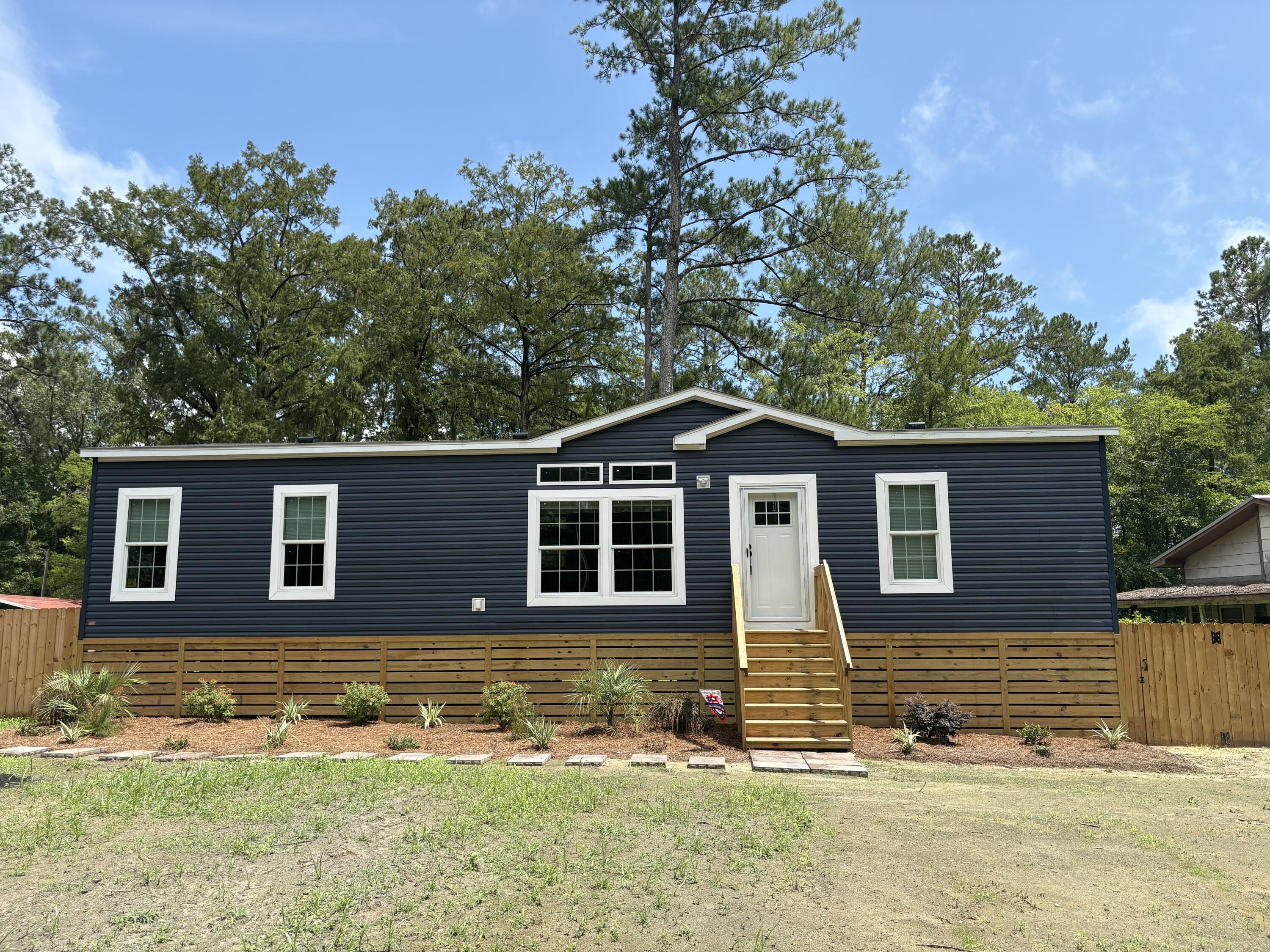 3323 Prices Bridge Lane