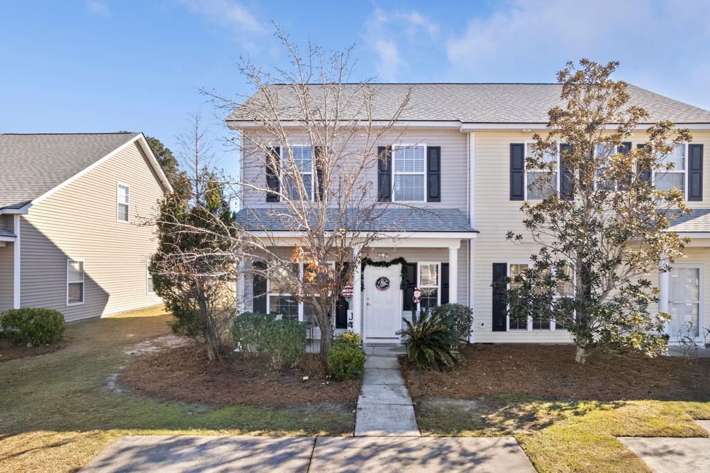 Photo of 126 Broad River Drive, Summerville, SC 29485 (MLS # 25032617)