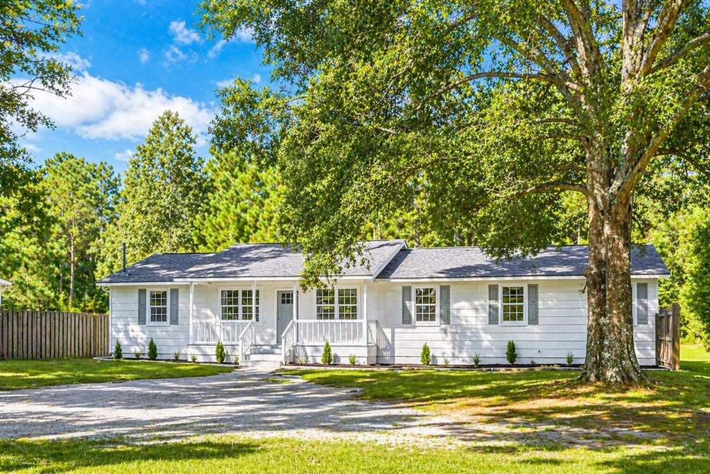 Photo of 106 Harriet Tubman Lane, Moncks Corner, SC 29461 (MLS # 26028944)