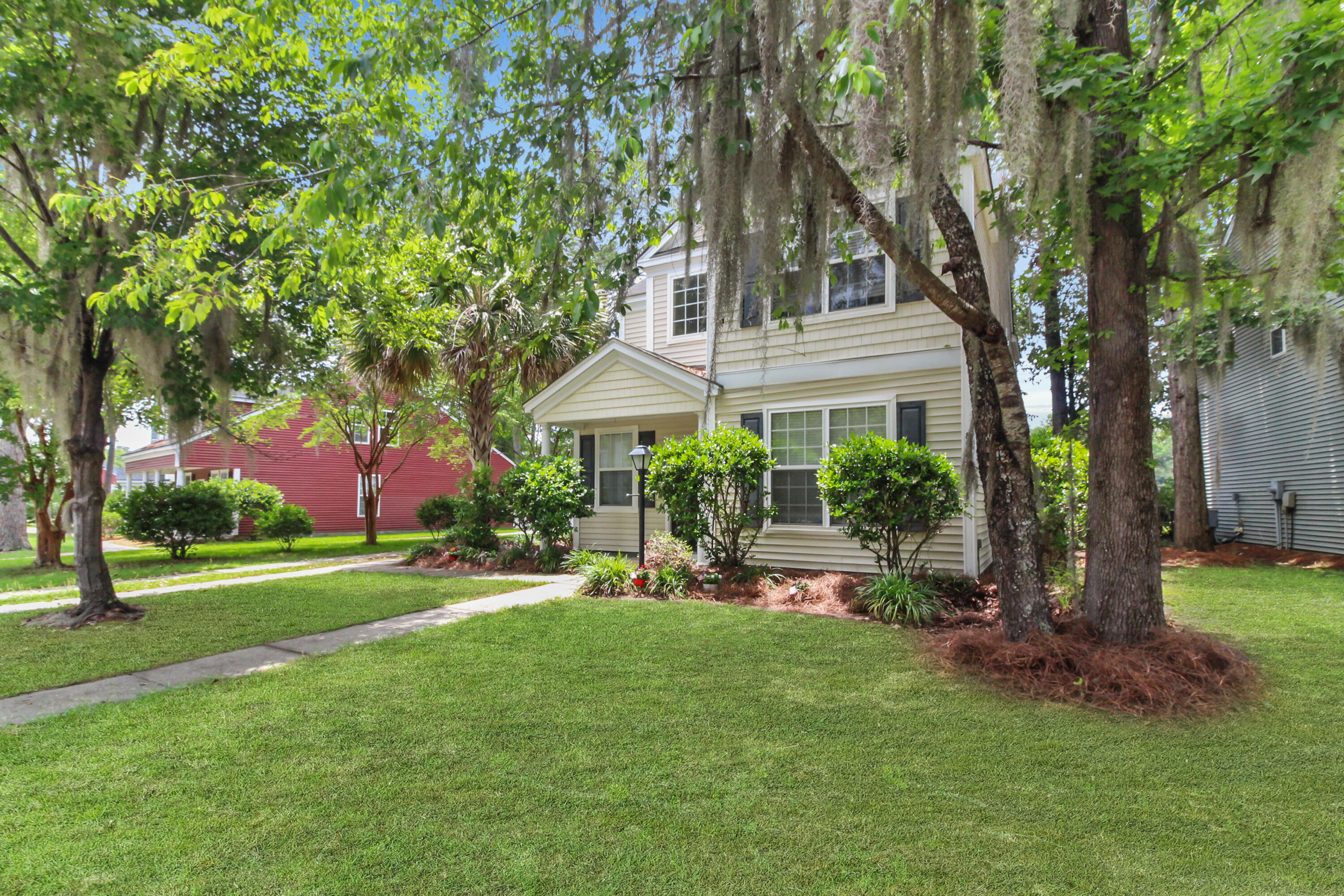8967 N Red Maple Circle