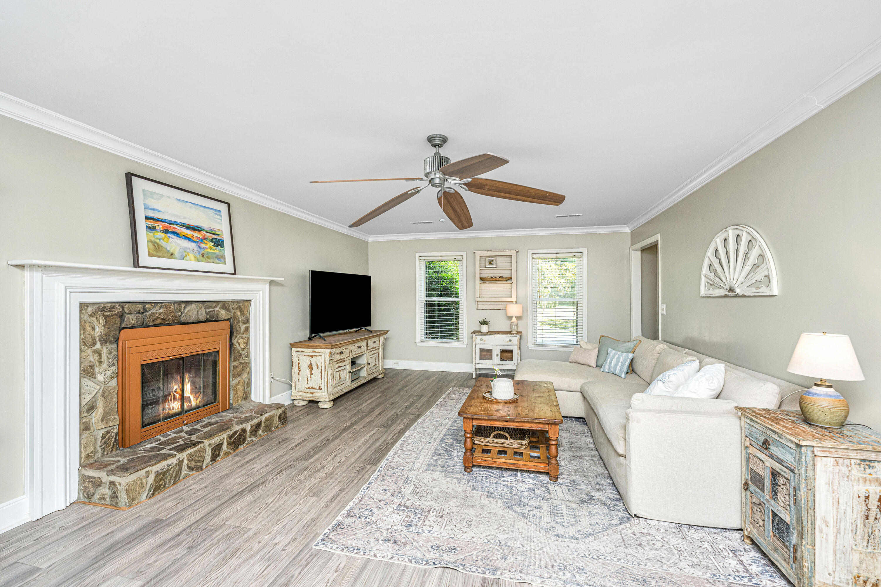 4 Mulroy Court