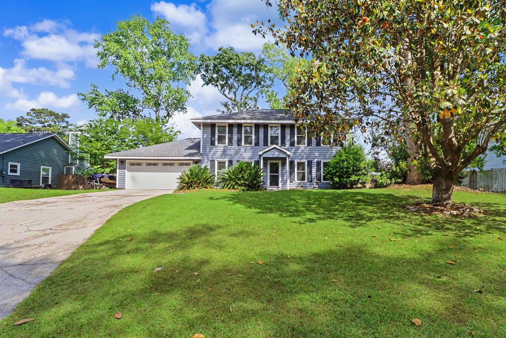 Photo of 4 Mulroy Court, Charleston, SC 29414 (MLS # 26013474)
