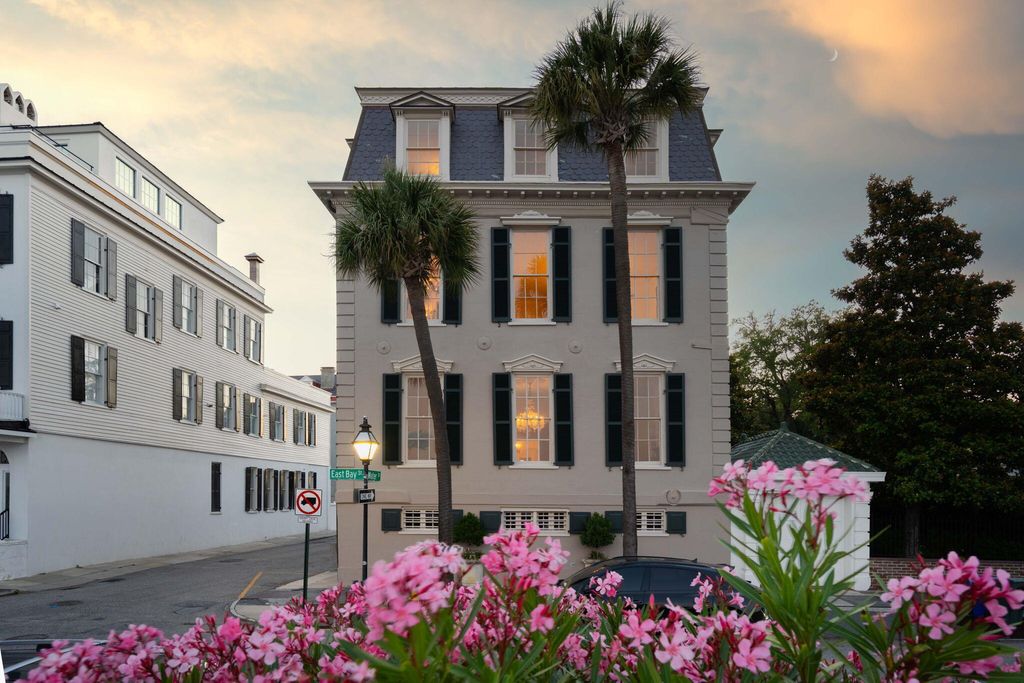 Photo of 2 Water Street, Charleston, SC 29401 (MLS # 26015184)