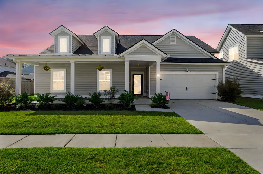 Photo of 67 Morning Song Street, Summerville, SC 29485 (MLS # 25026599)