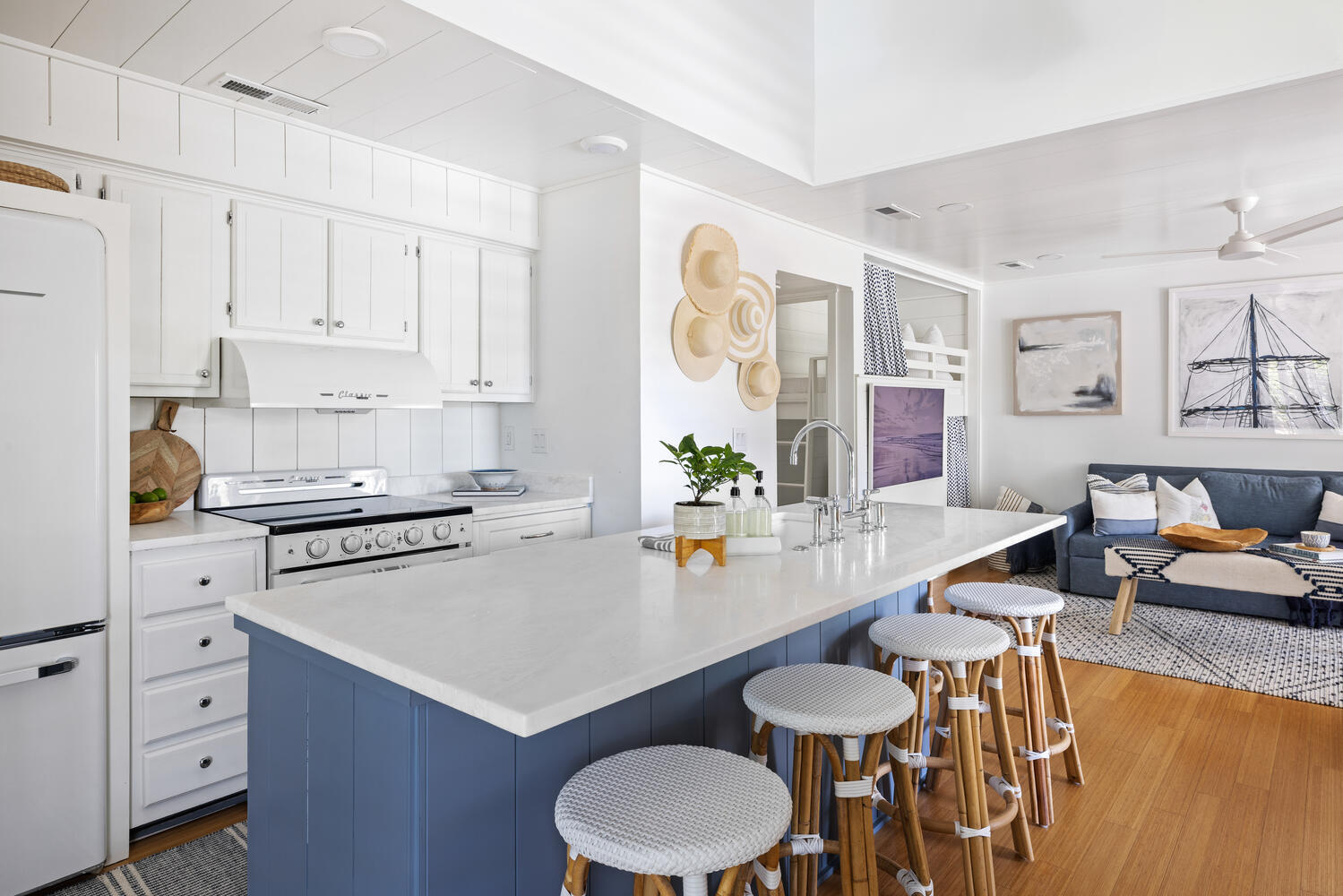 1634 Live Oak Park