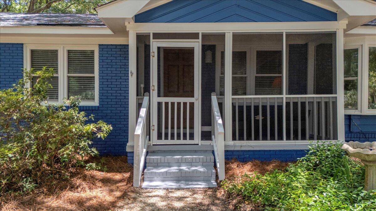 10 Chapman Avenue