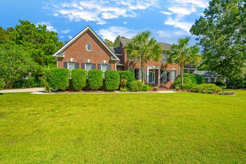 A home in North Charleston