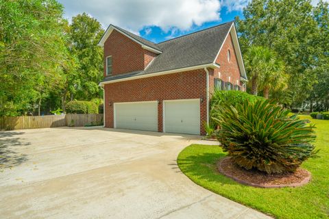 A home in North Charleston