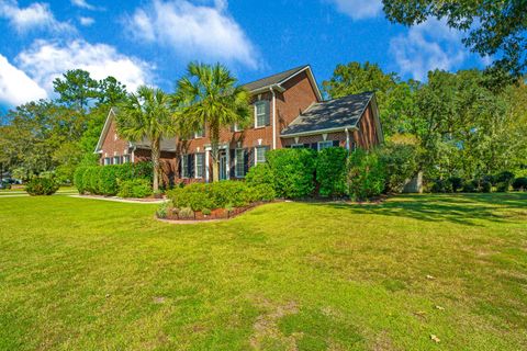 A home in North Charleston