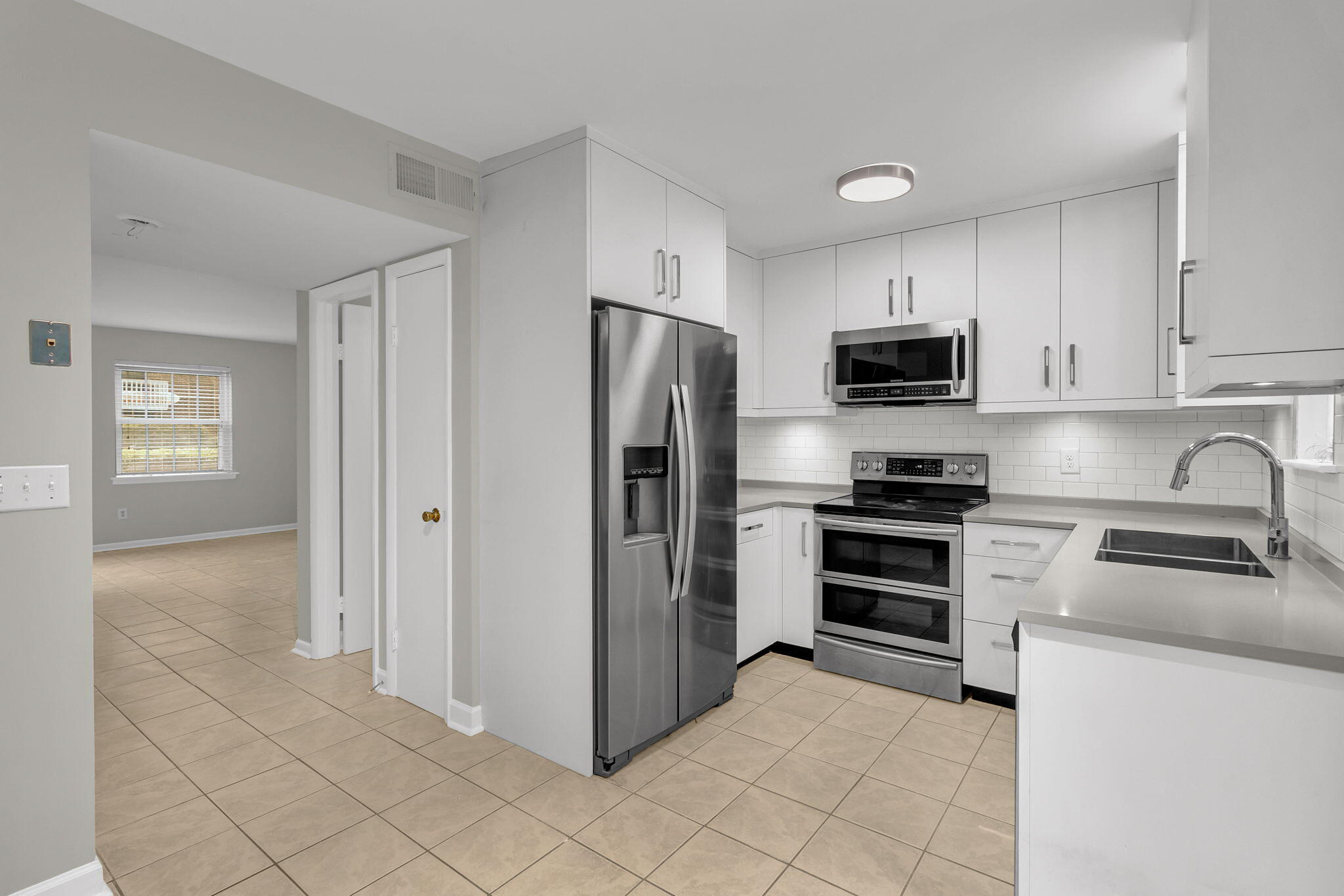 21 Rivers Point Row 8h