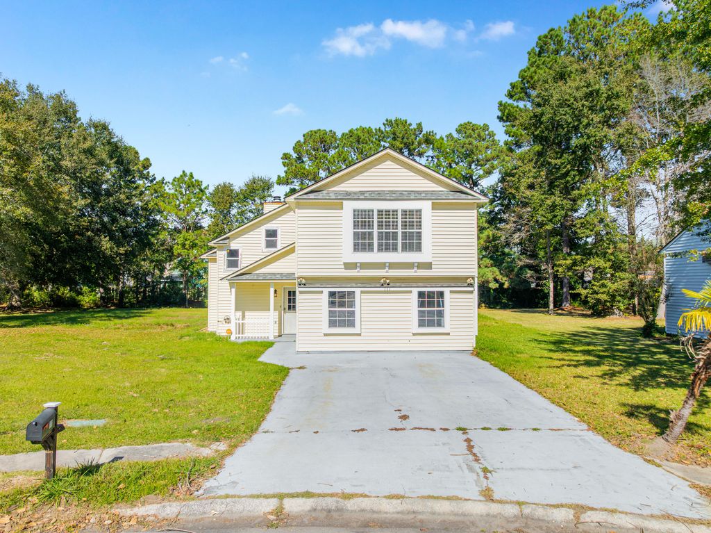 Photo of 111 Sugarpine Place, Summerville, SC 29486 (MLS # 25028849)