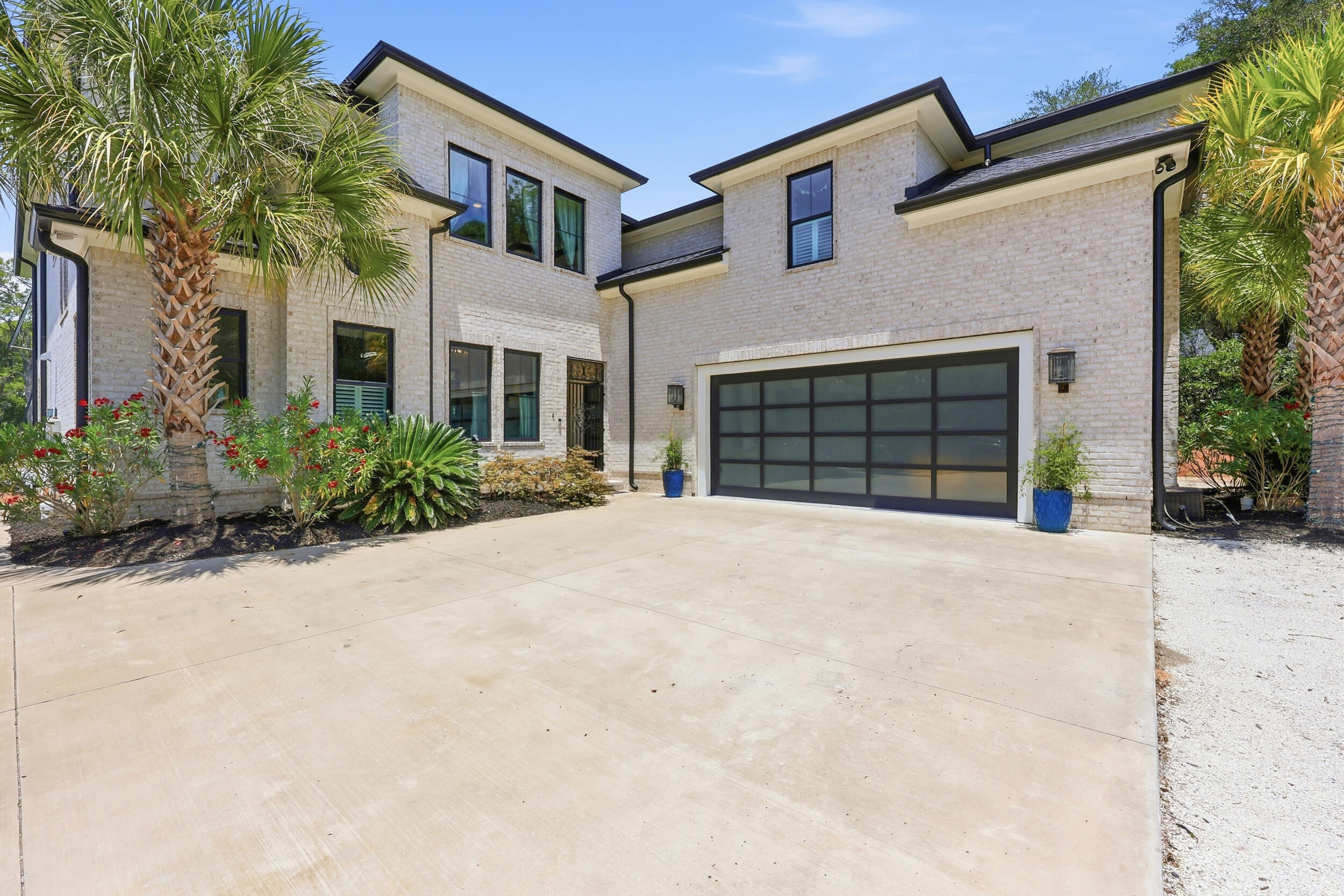 547 Bannockburn Drive