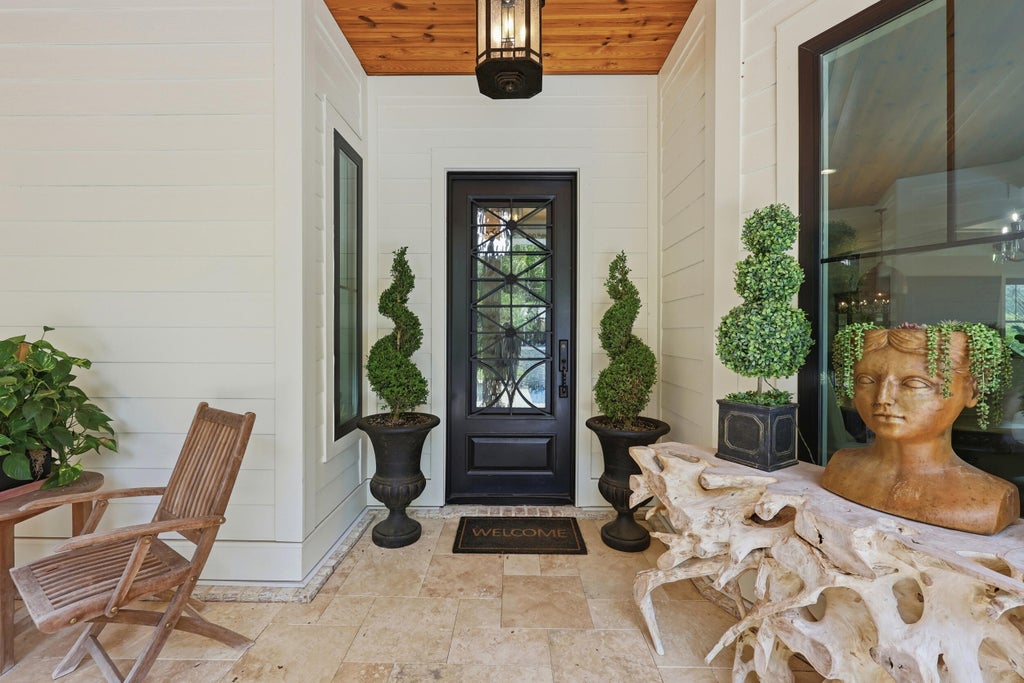 Photo of 547 Bannockburn Drive, Pawleys Island, SC 29585 (MLS # 26017986)