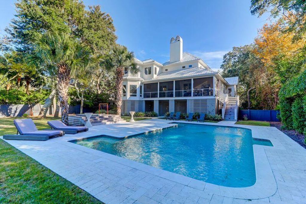 Photo of 2414 Goldbug Avenue, Sullivans Island, SC 29482 (MLS # 25018001)