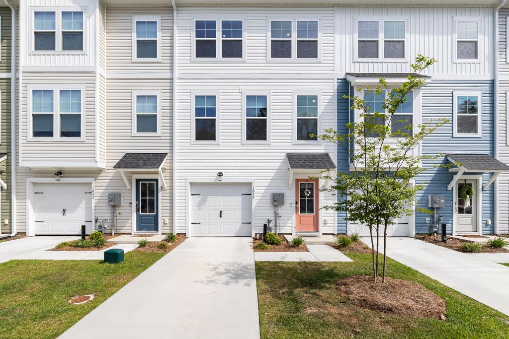 Photo of 1040 Old Cypress Run, Hanahan, SC 29410 (MLS # 26010129)