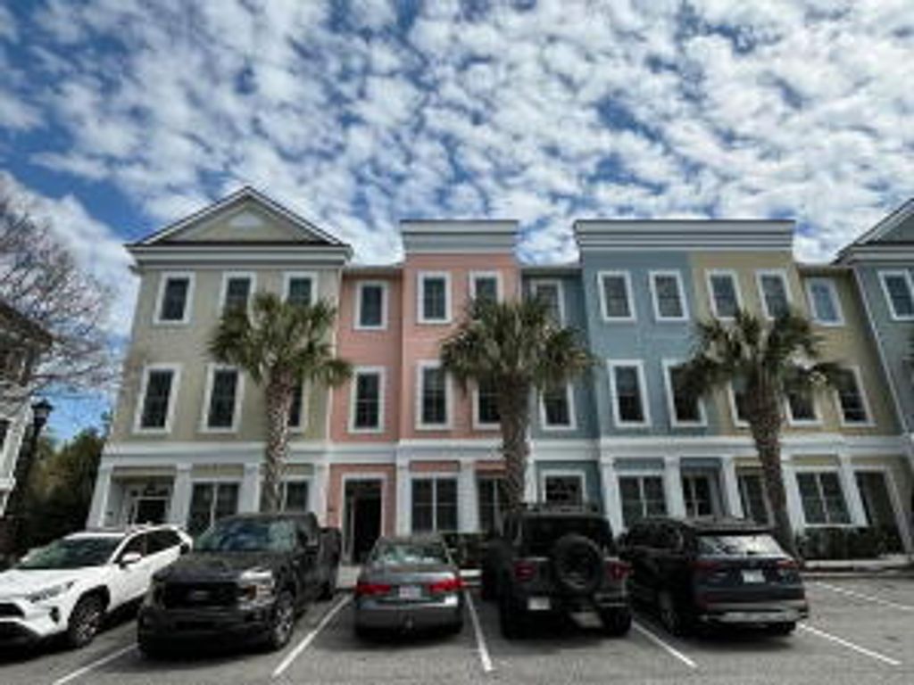Photo of 656 Coleman Boulevard #402, Mount Pleasant, SC 29464 (MLS # 25025115)