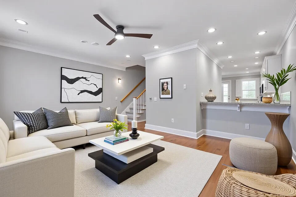 656 Coleman Boulevard 402