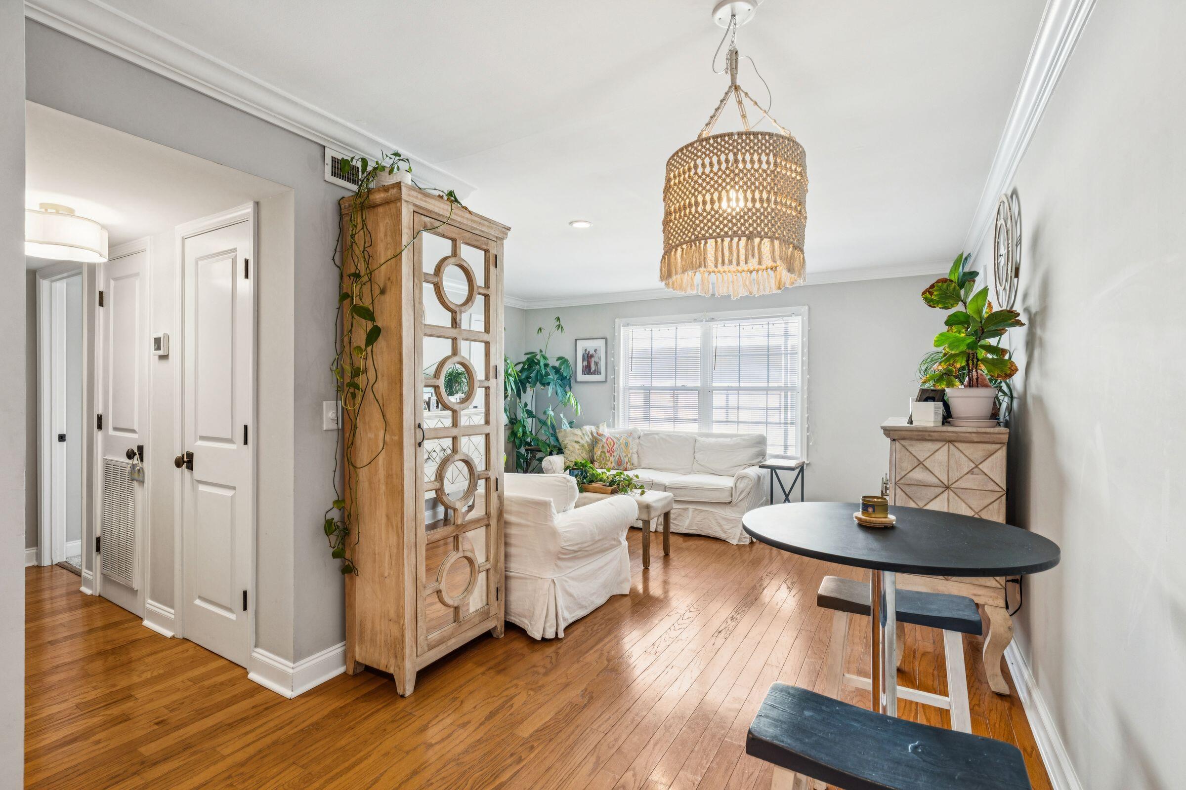 1240 Fairmont Avenue 23