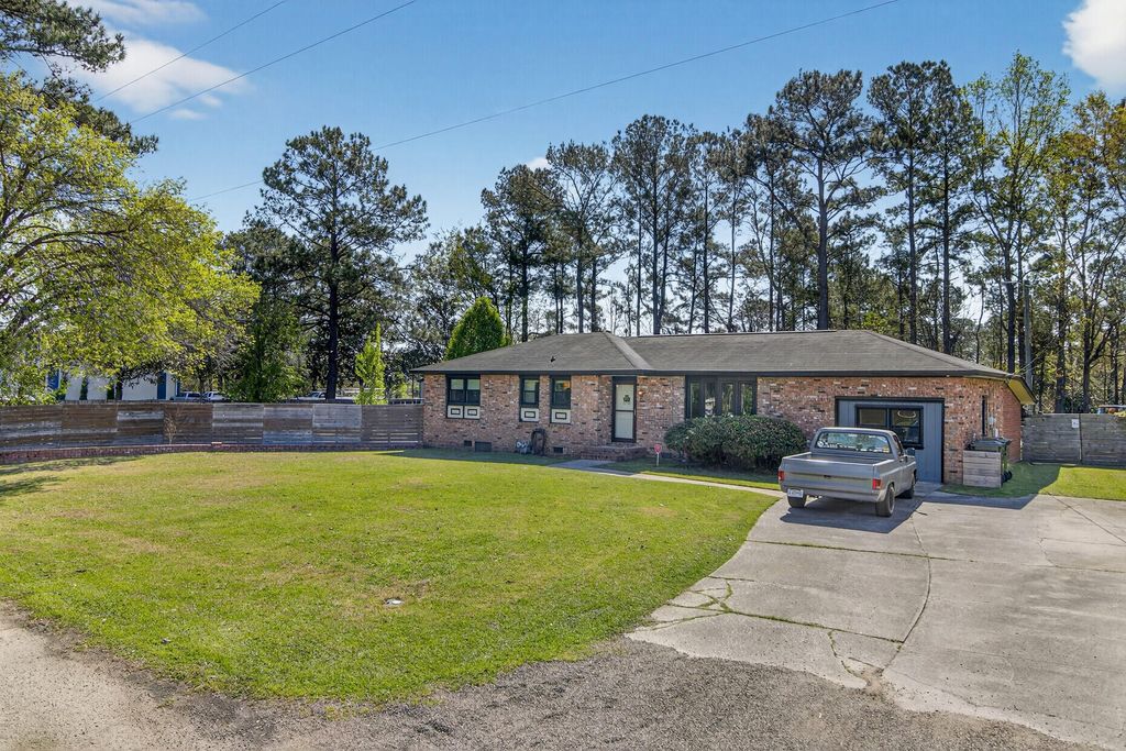 Photo of 113 Virginia Street, Goose Creek, SC 29445 (MLS # 26007960)