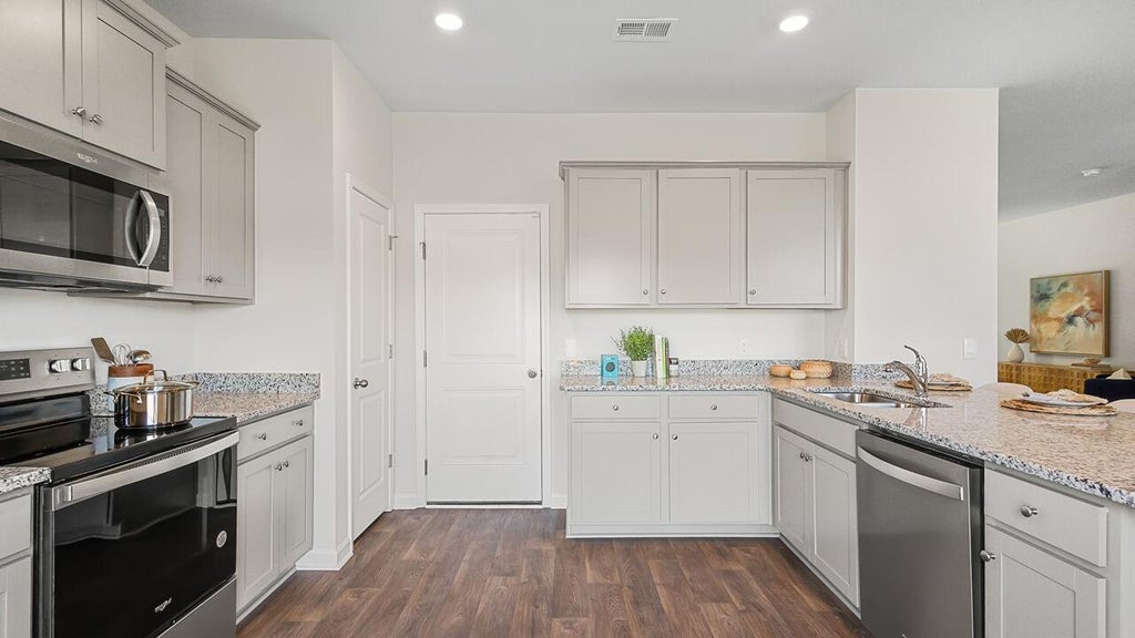 Photo of 1077 Laurel Oaks Drive, Summerville, SC 29483 (MLS # 26025092)