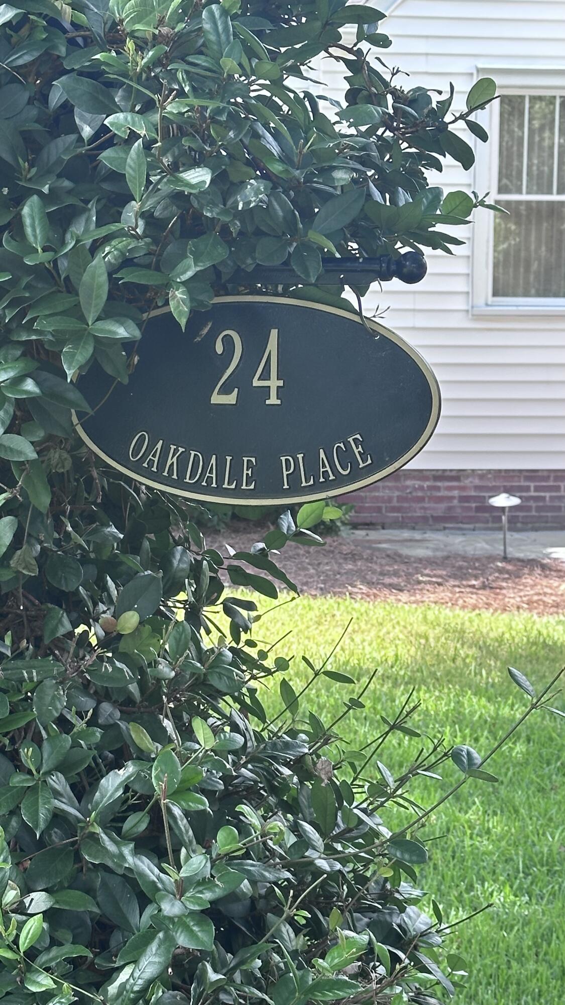 24 Oakdale Place