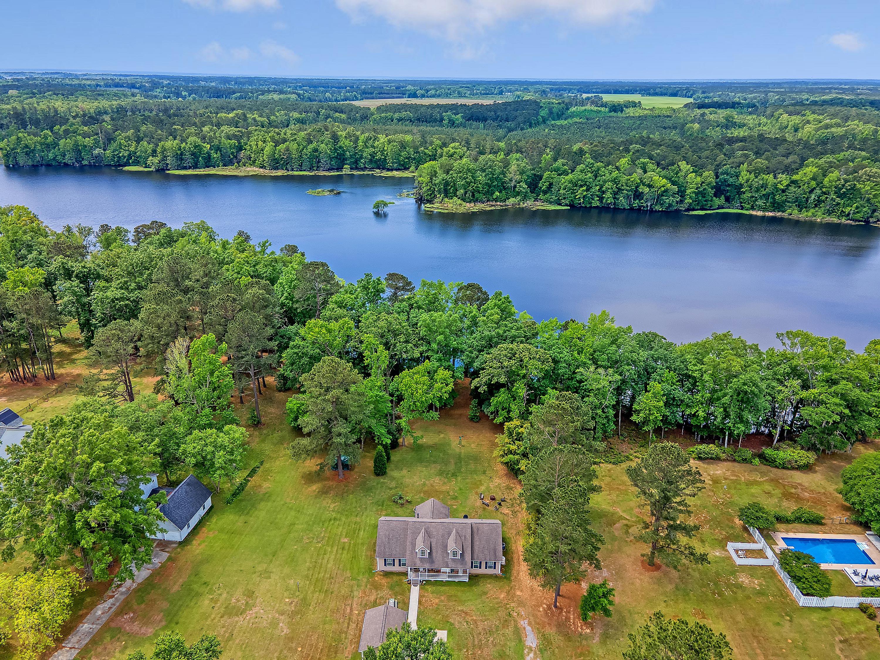 1403 Winnwood Lane