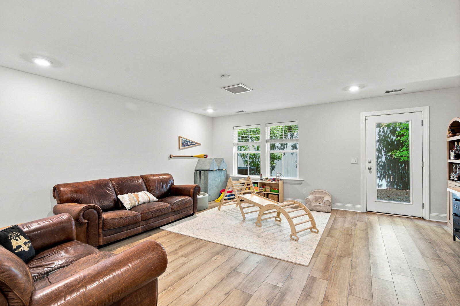 1238 Tice Lane