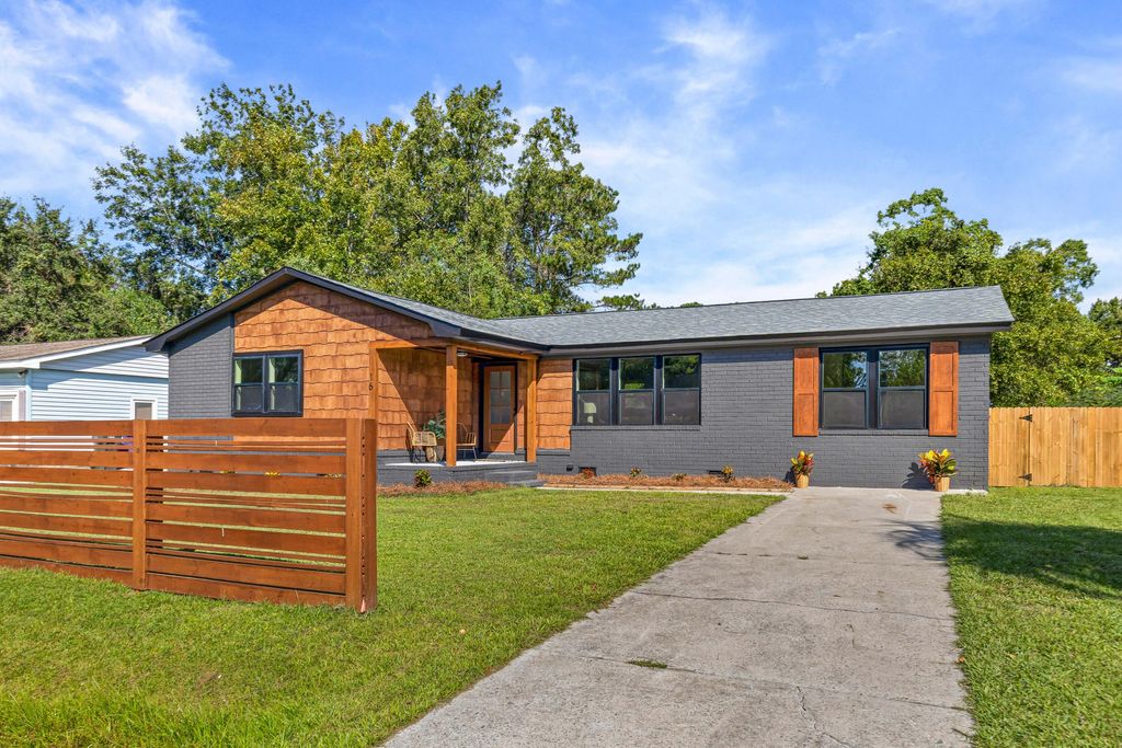 Photo of 16 Martin Luther King Boulevard, Charleston, SC 29407 (MLS # 25026702)