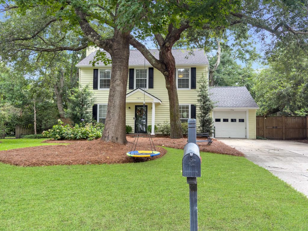 Photo of 1311 Shire Road, Mount Pleasant, SC 29464 (MLS # 26020423)