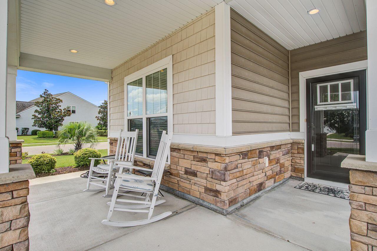 521 Tranquil Waters Way