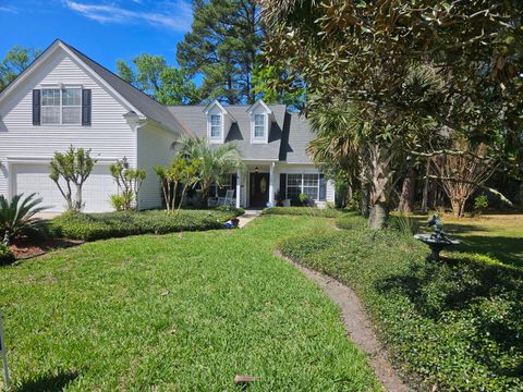 Photo of 568 Pointe Of Oaks Road, Summerville, SC 29485 (MLS # 26006504)