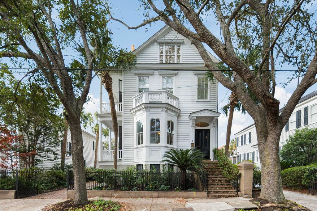 Photo of 21 New Street, Charleston, SC 29401 (MLS # 26007754)