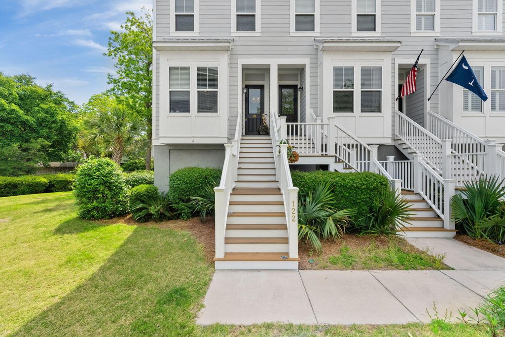 Photo of 122 Howard Mary Drive #Unit A, Charleston, SC 29412 (MLS # 26013291)