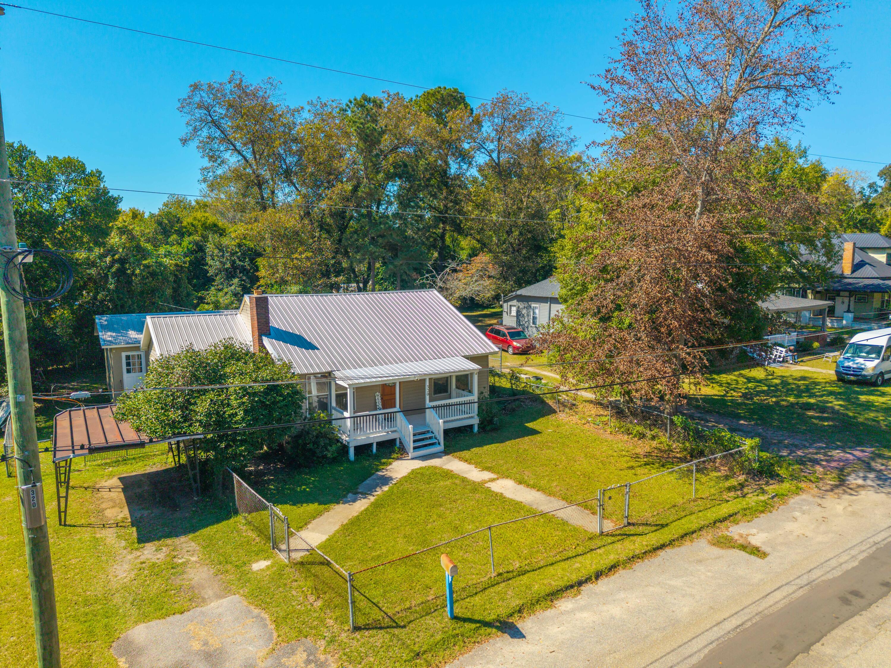 320 Clarendon Street