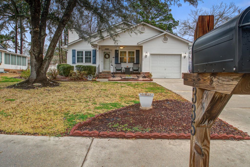 Photo of 335 Camelot Drive, Goose Creek, SC 29445 (MLS # 26003592)