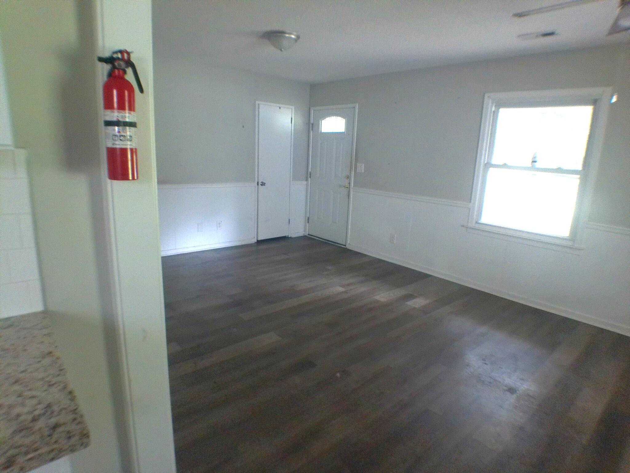 1206 Hawthorne Road