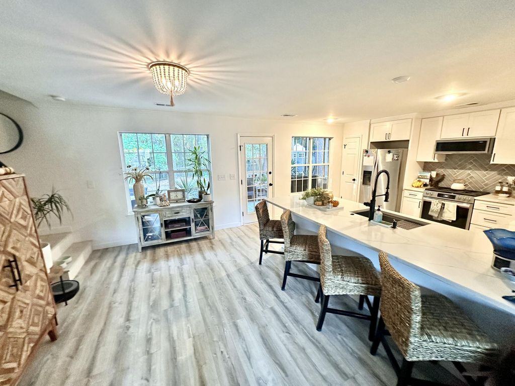 Photo of 3019 Morningdale Drive, Mount Pleasant, SC 29466 (MLS # 25029940)