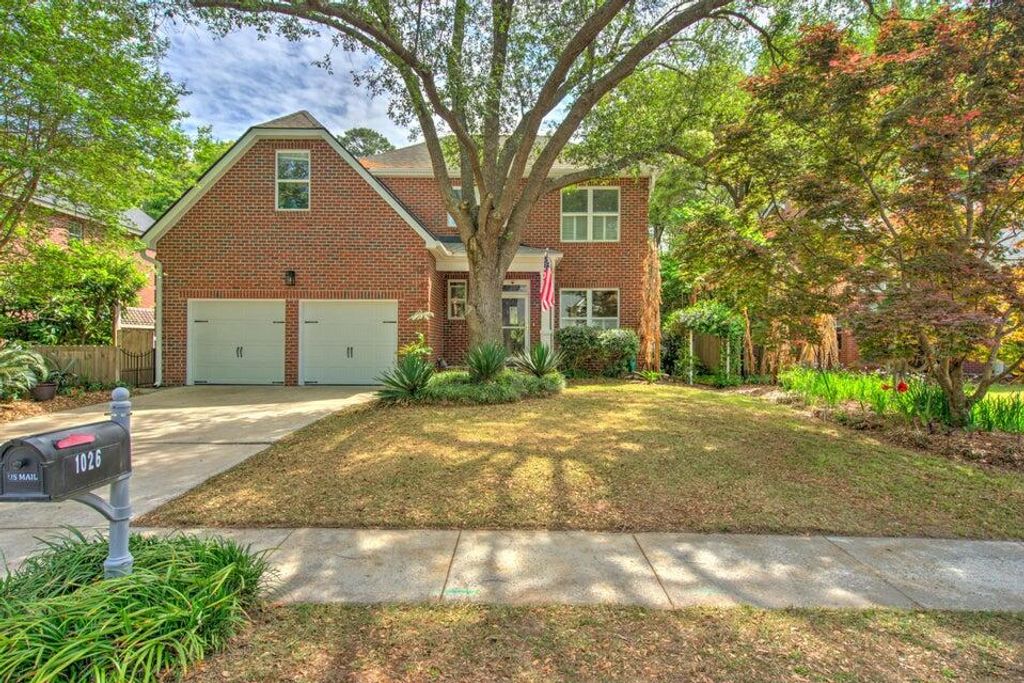Photo of 1026 Stono River Drive, Charleston, SC 29412 (MLS # 25028874)