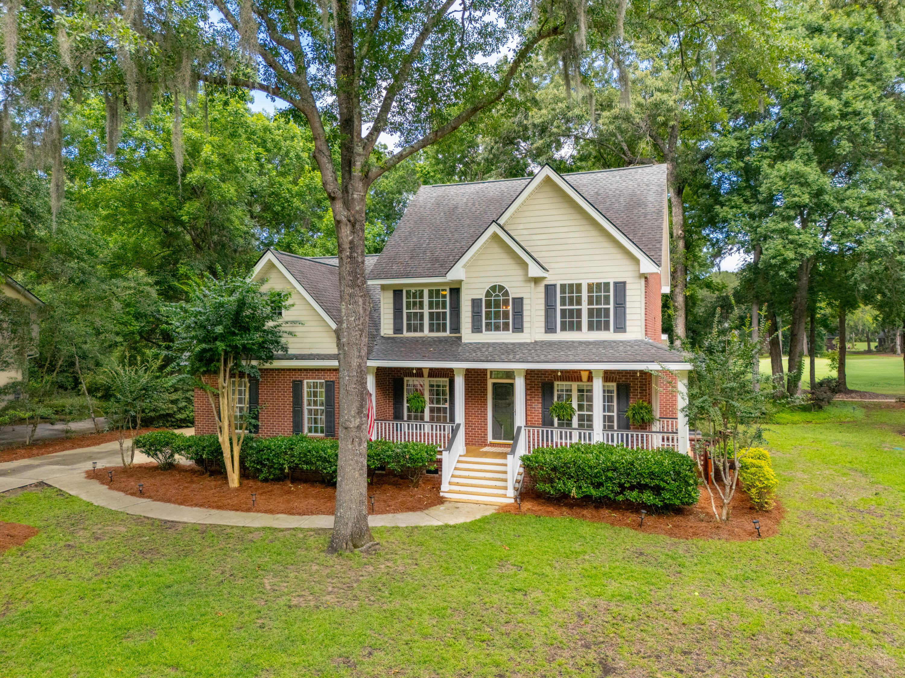 5195 Forest Oaks Drive