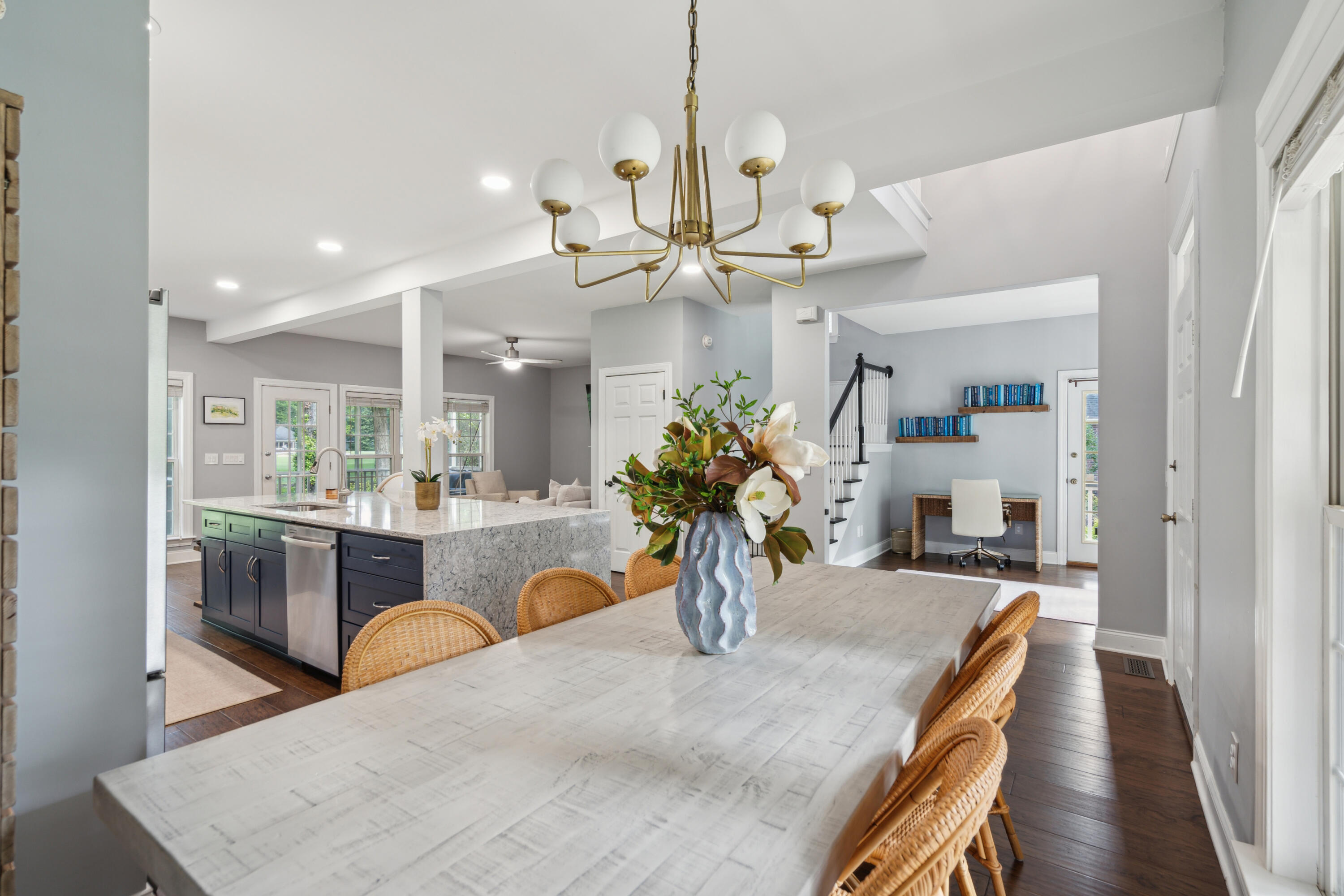 5195 Forest Oaks Drive