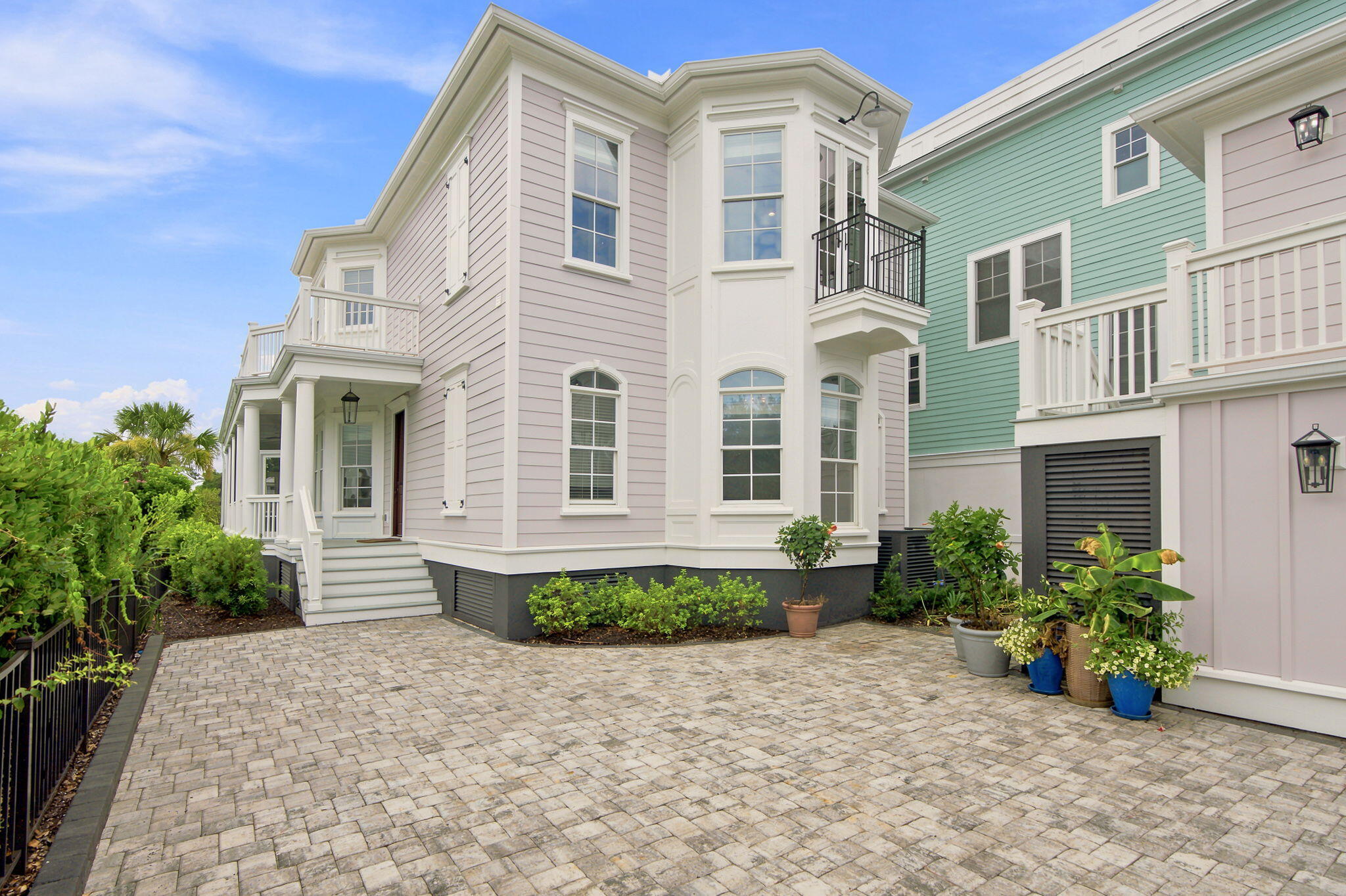 1344 Penshell Place