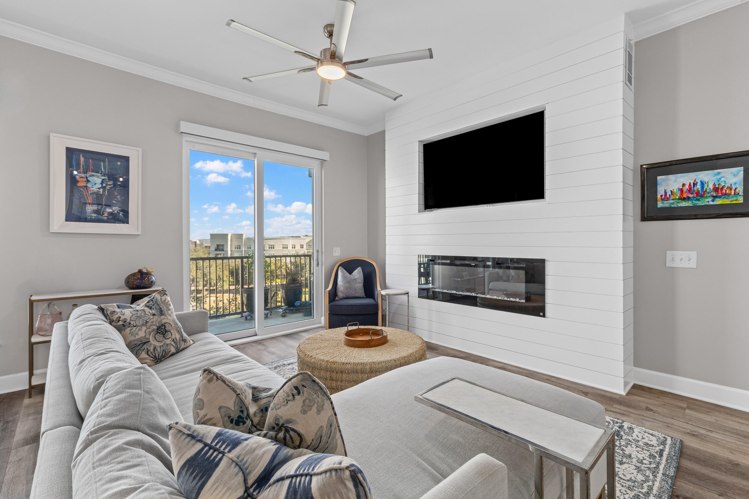 145 Pier View Street 403