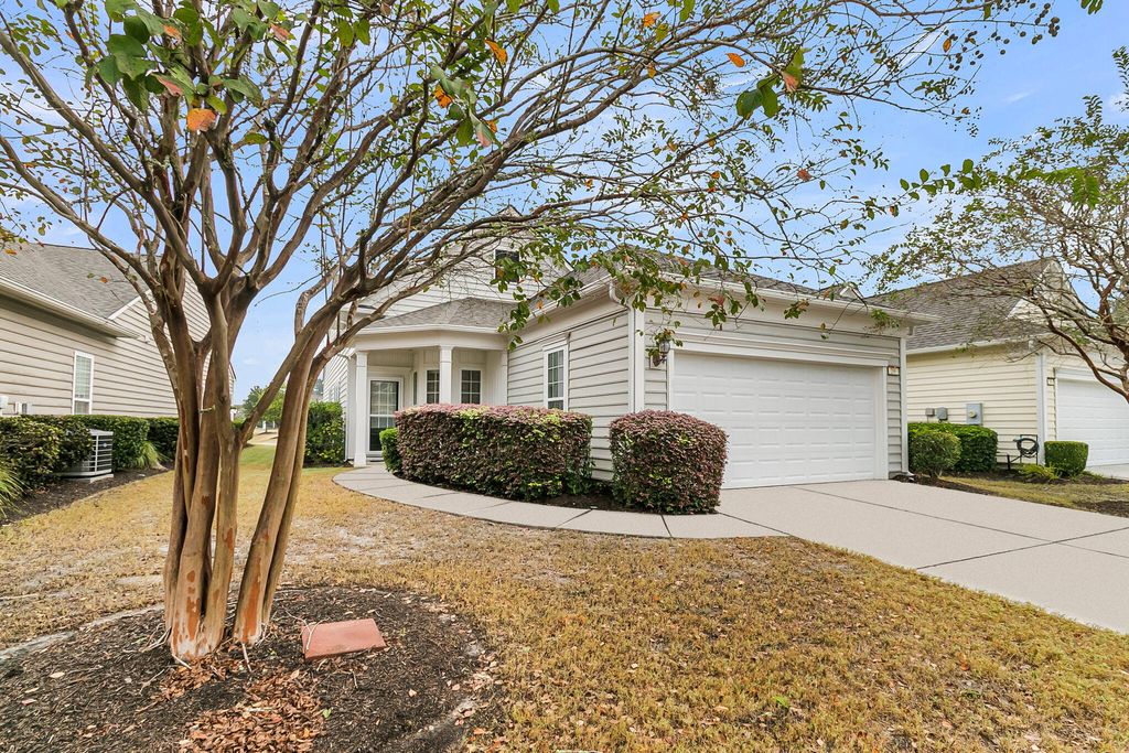 Photo of 206 Sternside Run Avenue, Summerville, SC 29486 (MLS # 25028372)